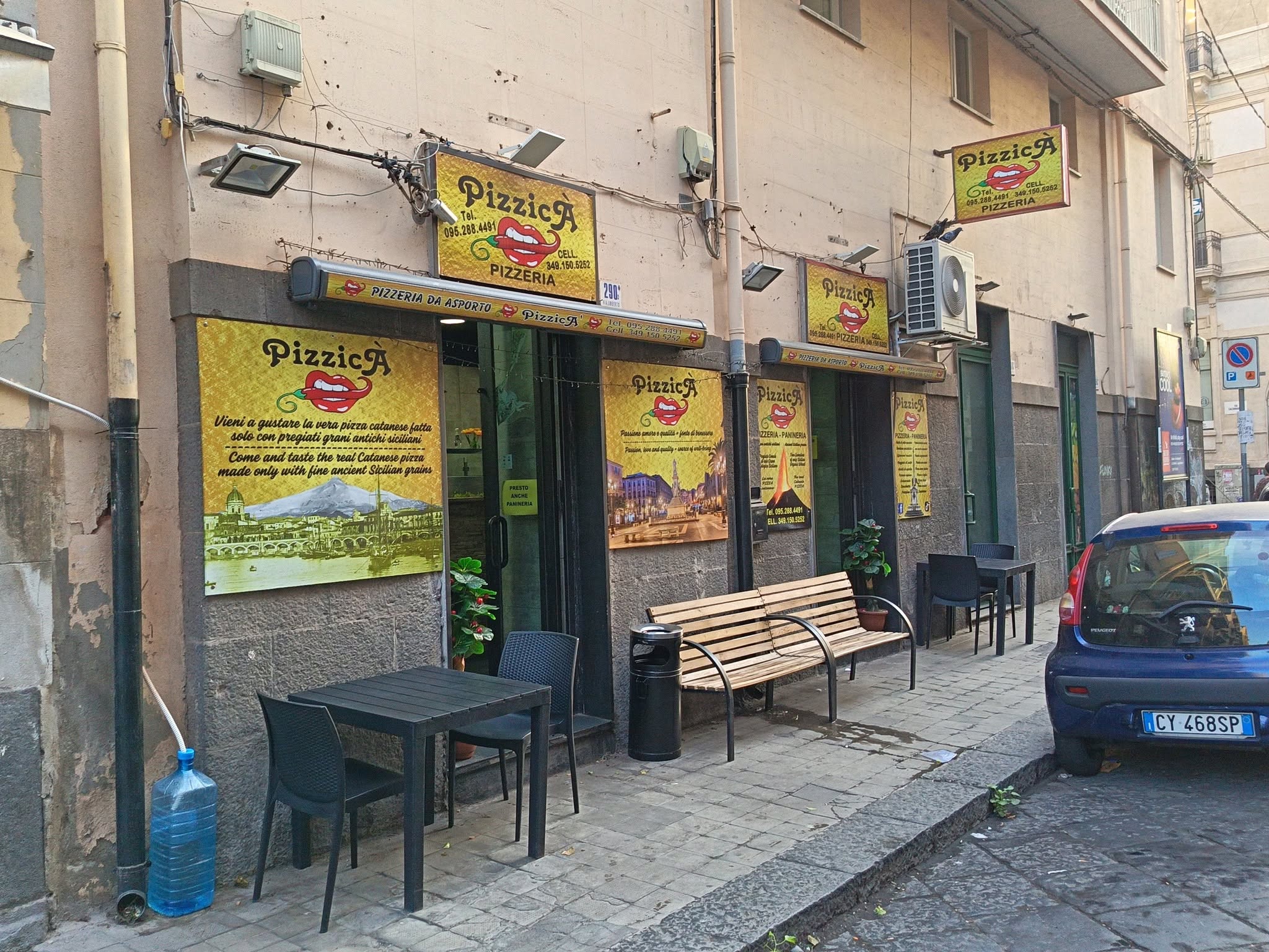 Esterno della pizzeria PizzicÀ a Catania